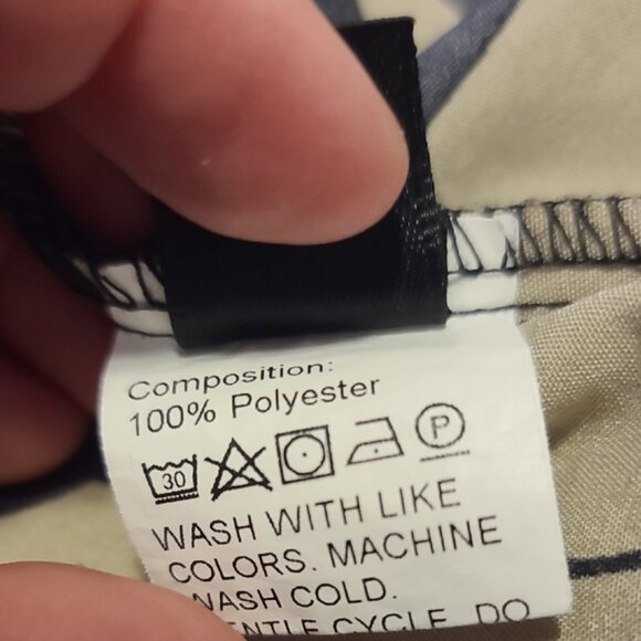 SHEIN Black and Cream Floral Blouse - Picture 7 of 7